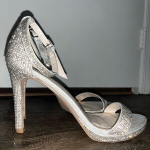 Size 8 1/2 silver heels - FRANKA